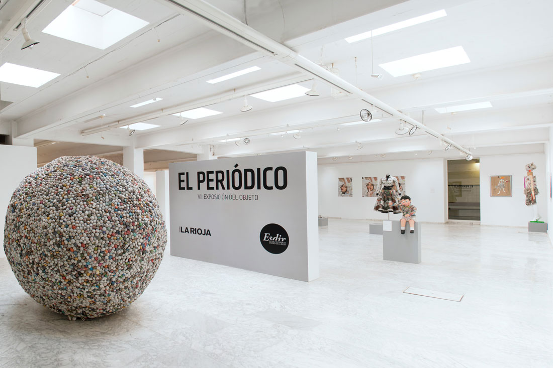 expo objeto: periódico