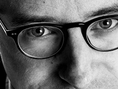 Noviembre mes del diseño. Este jueves Javier Royo creador de la marca Chispum