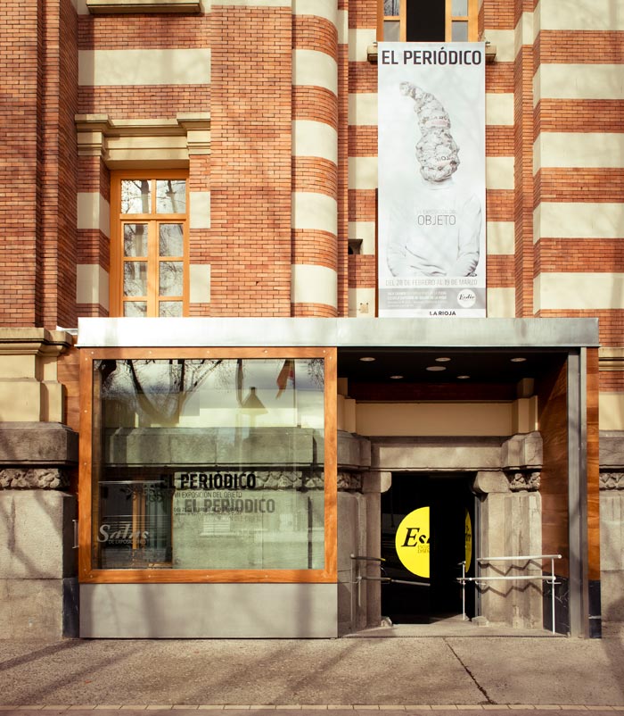 Acceso a las Salas de Exposiciones de la Esdir