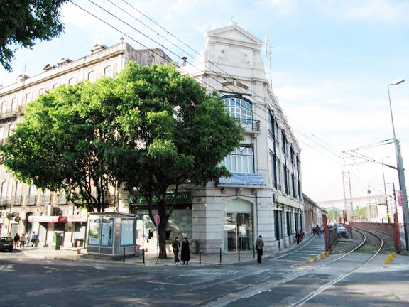 SHAPES AROUND US. LISBOA WORKSHOP.