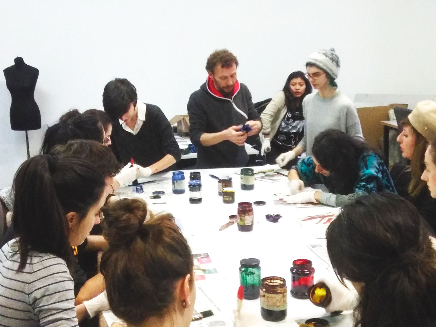 Taller de cuero en 2º de Moda