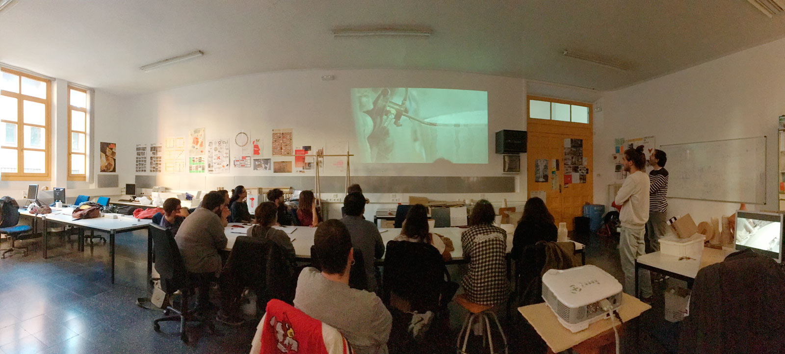 TALLER CUERPOS DE REVOLUCIÓN: ALABASTRO Y DISEÑO DE PRODUCTO