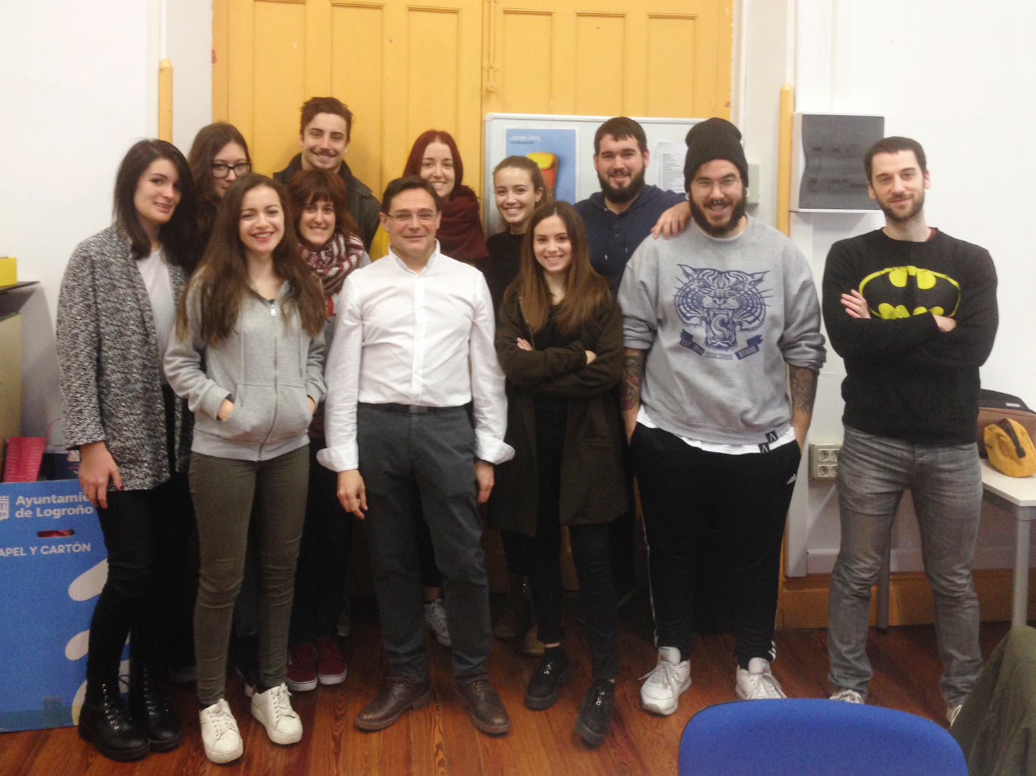 El ilustrador Manolo Romero en la Esdir