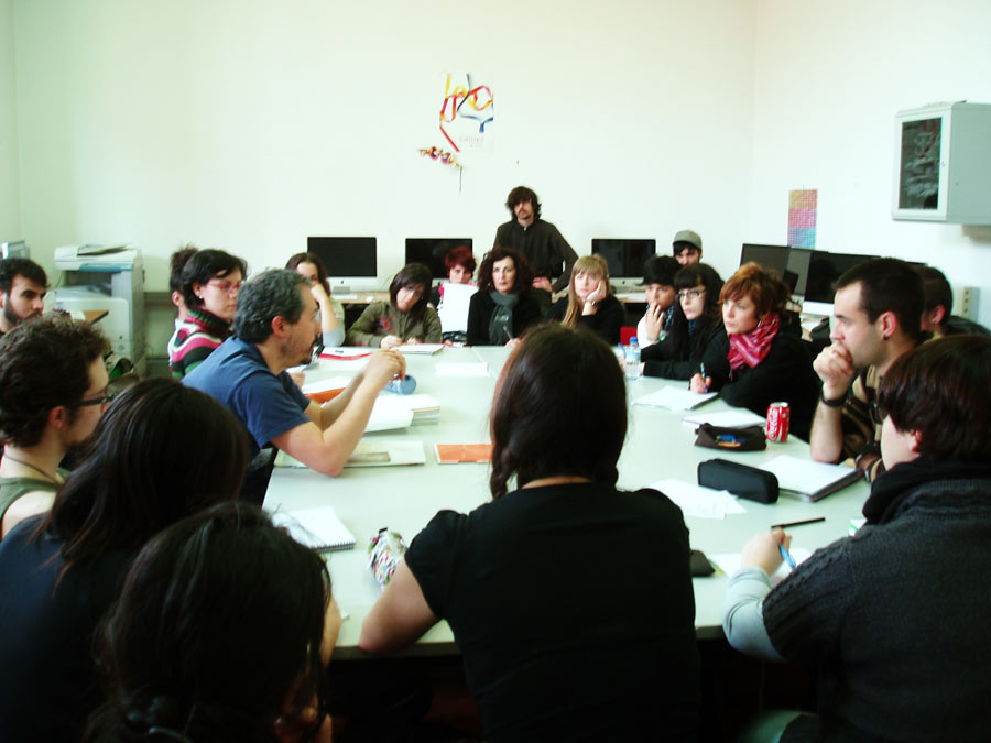 Visita del Diseñador Gráfico Roberto Nalda