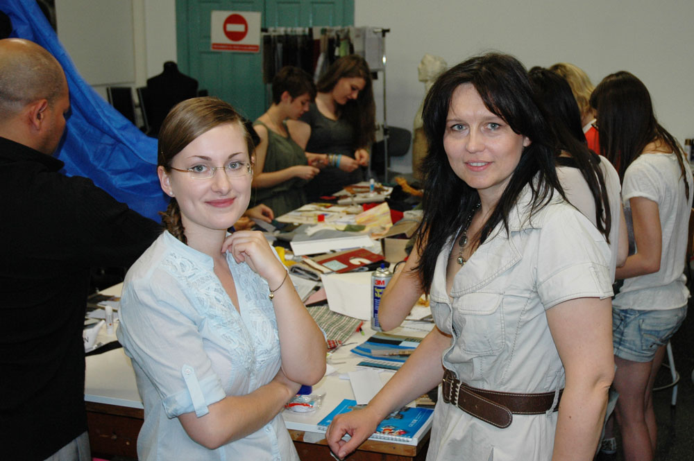 Taller de moda con la diseñadora y profesora Monika Kostrzewa