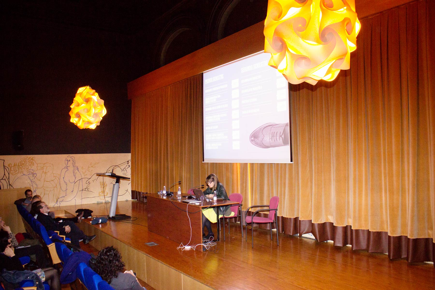 Presentación del nuevo Máster en Diseño e Innovación de Calzado y conferencia de Angélica Barco.