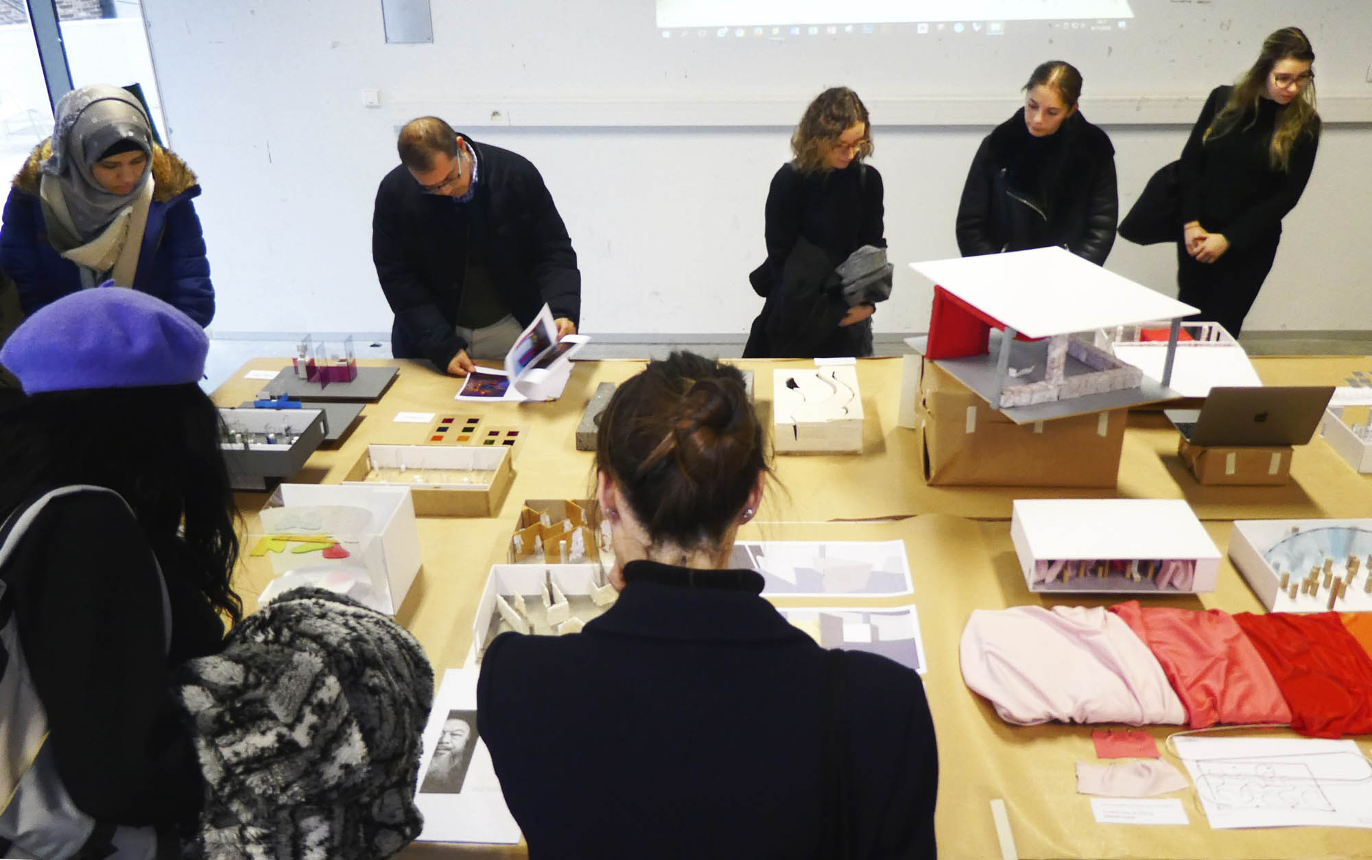 Workshop “Another way of looking” en la LUCA School of Arts