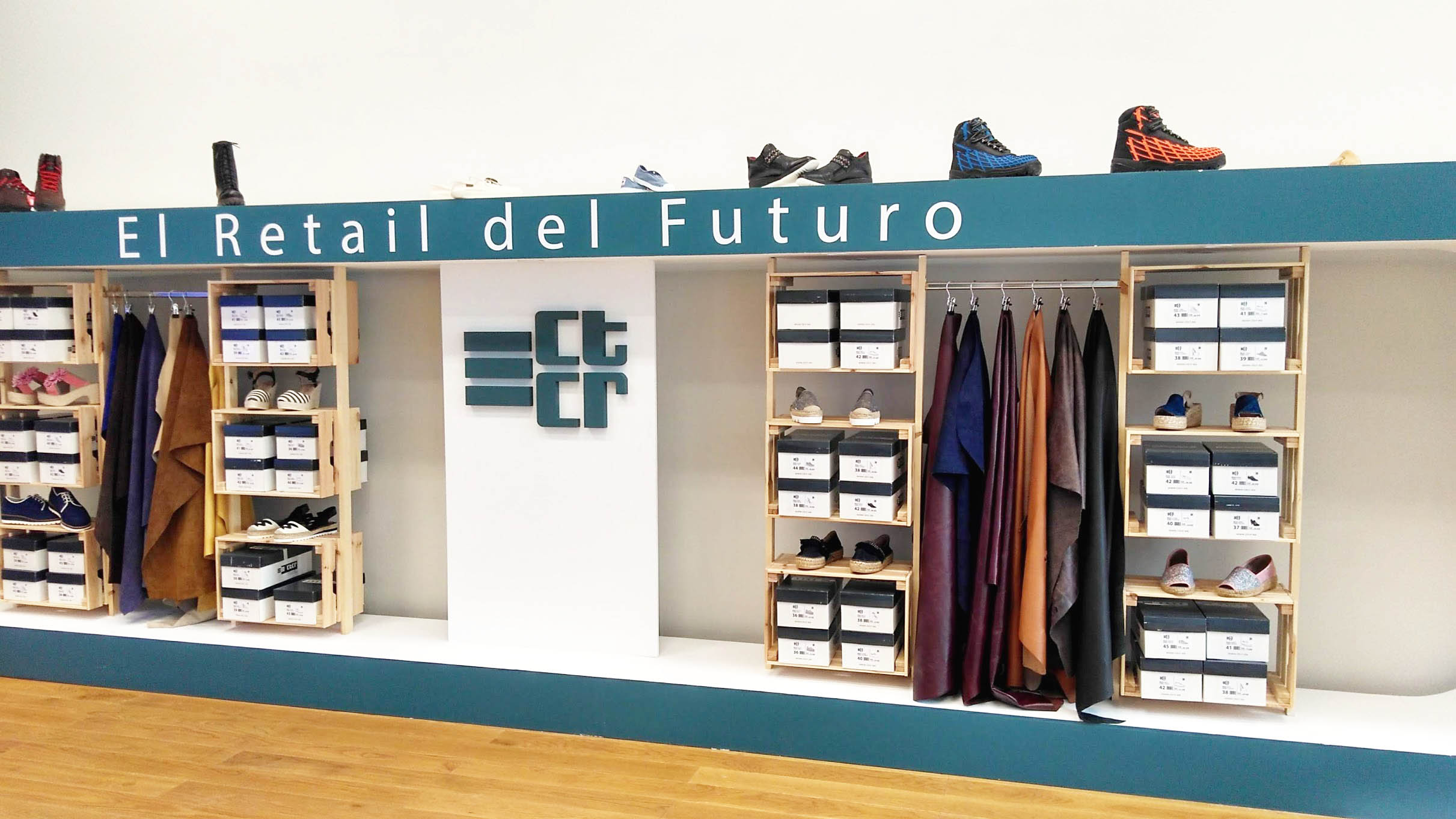 El Máster de Calzado visita Callaghan y el Centro Tecnológico