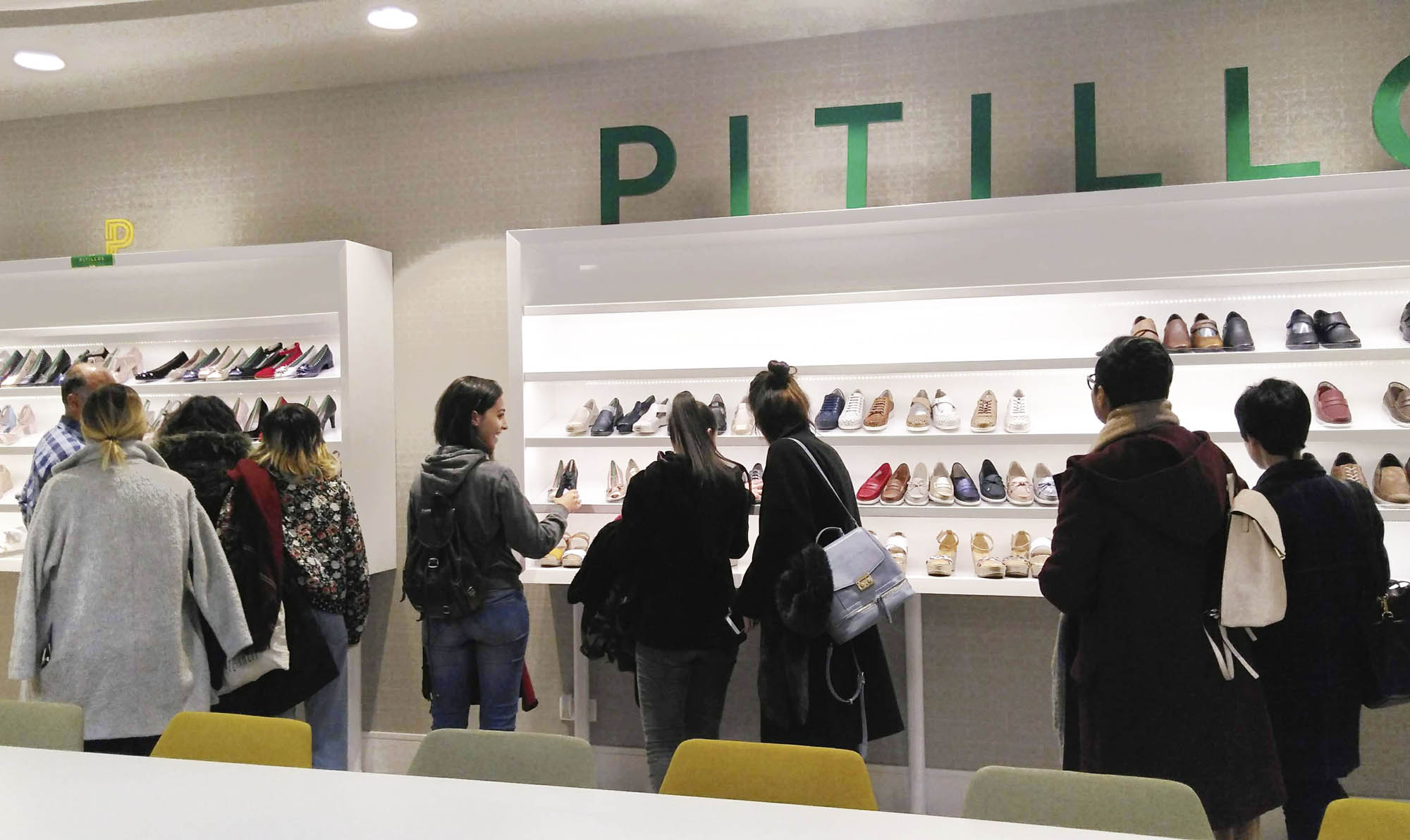 El Máster de Calzado visita la empresa Pitillos