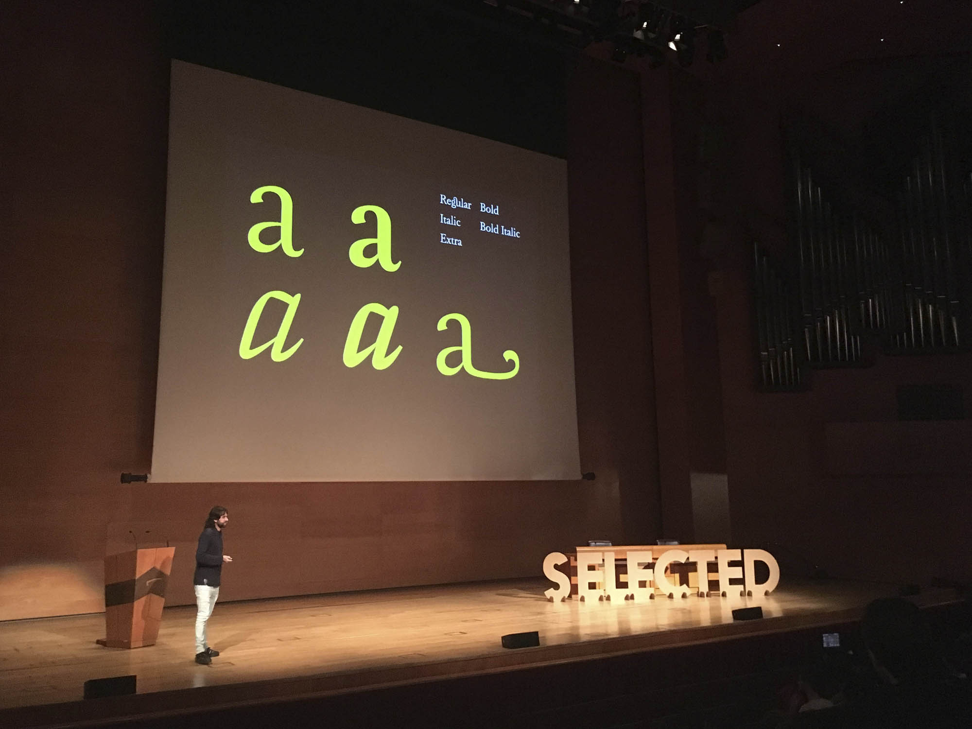 Viaje al Selected 18