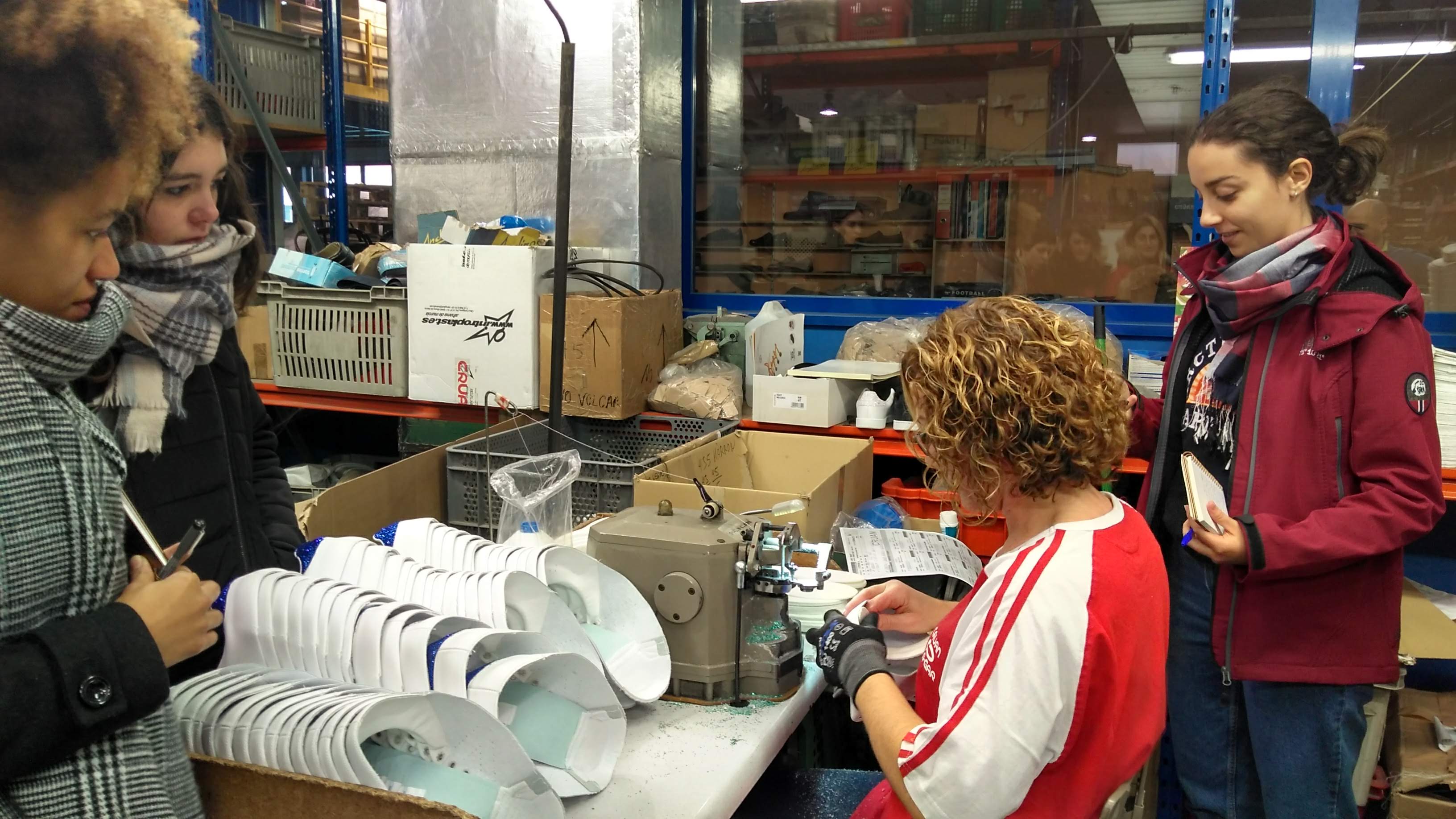 El Máster de Calzado visita la fábrica Cruan