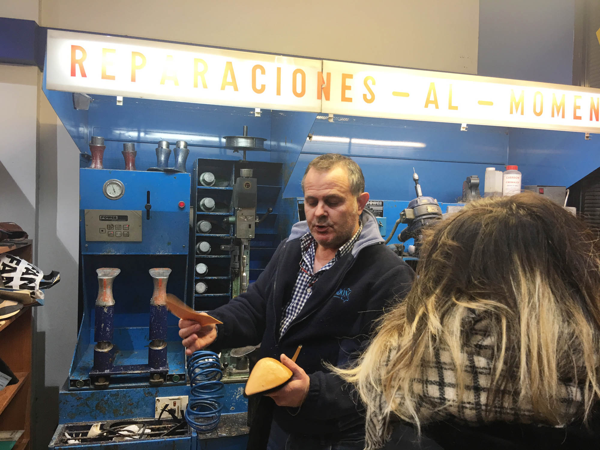 El Máster de Calzado visita Don Remendón