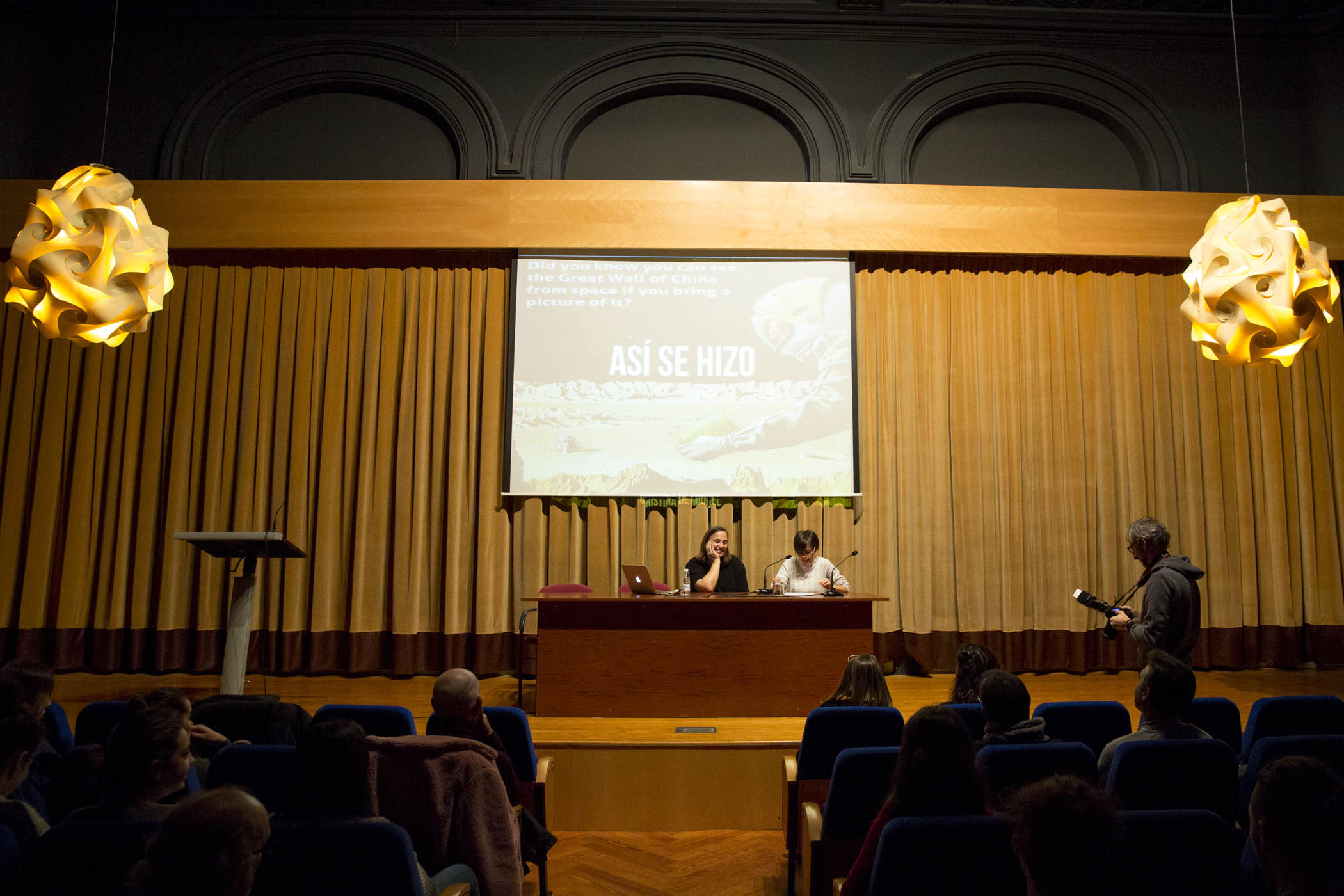 Conferencia de Cristina de Middel en la Esdir
