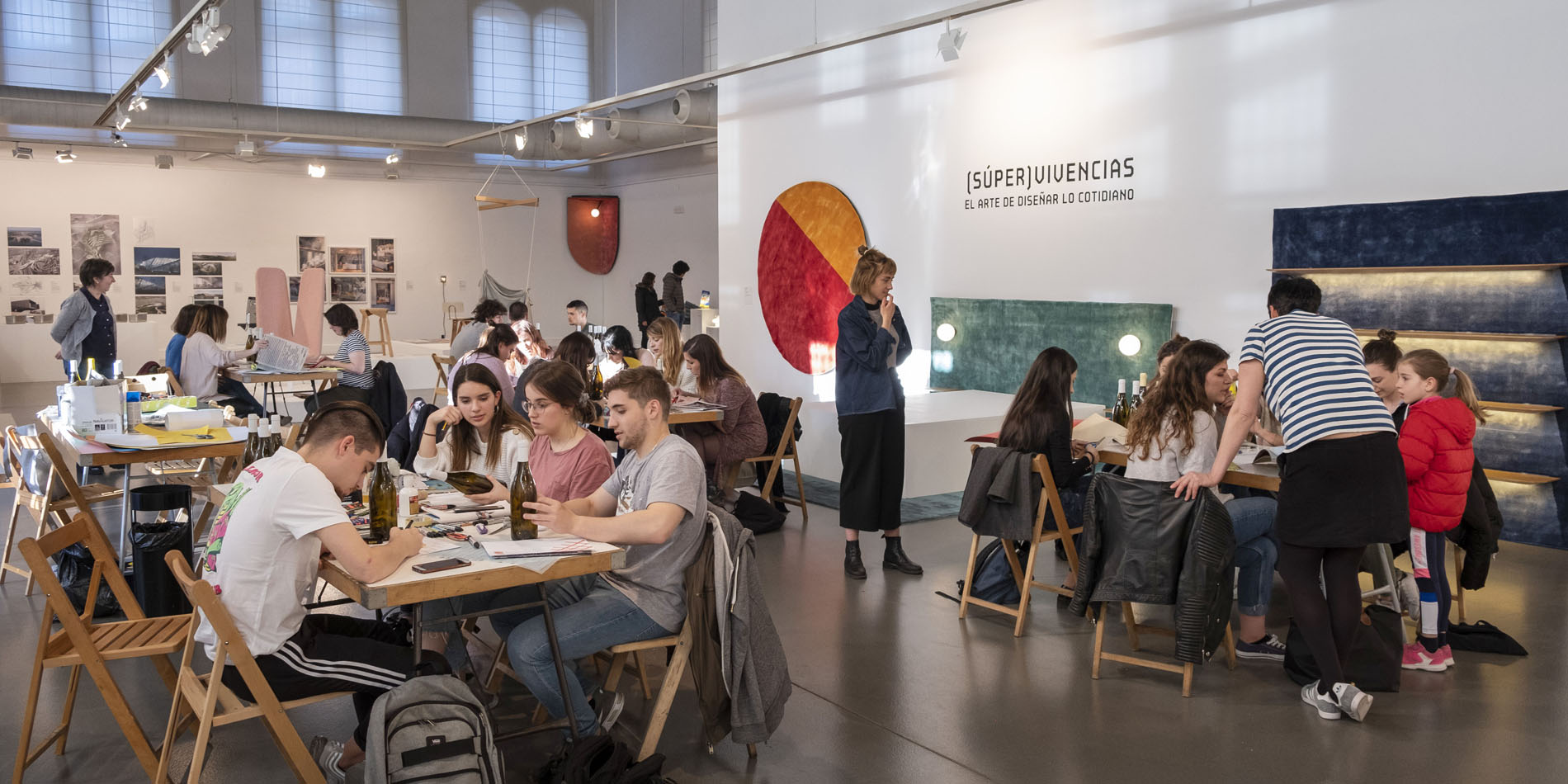 Ladissenyadora visita la Esdir