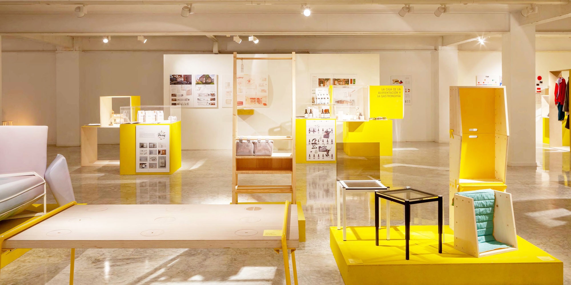 La Caja Amarilla. Exposición de los TFE 2018