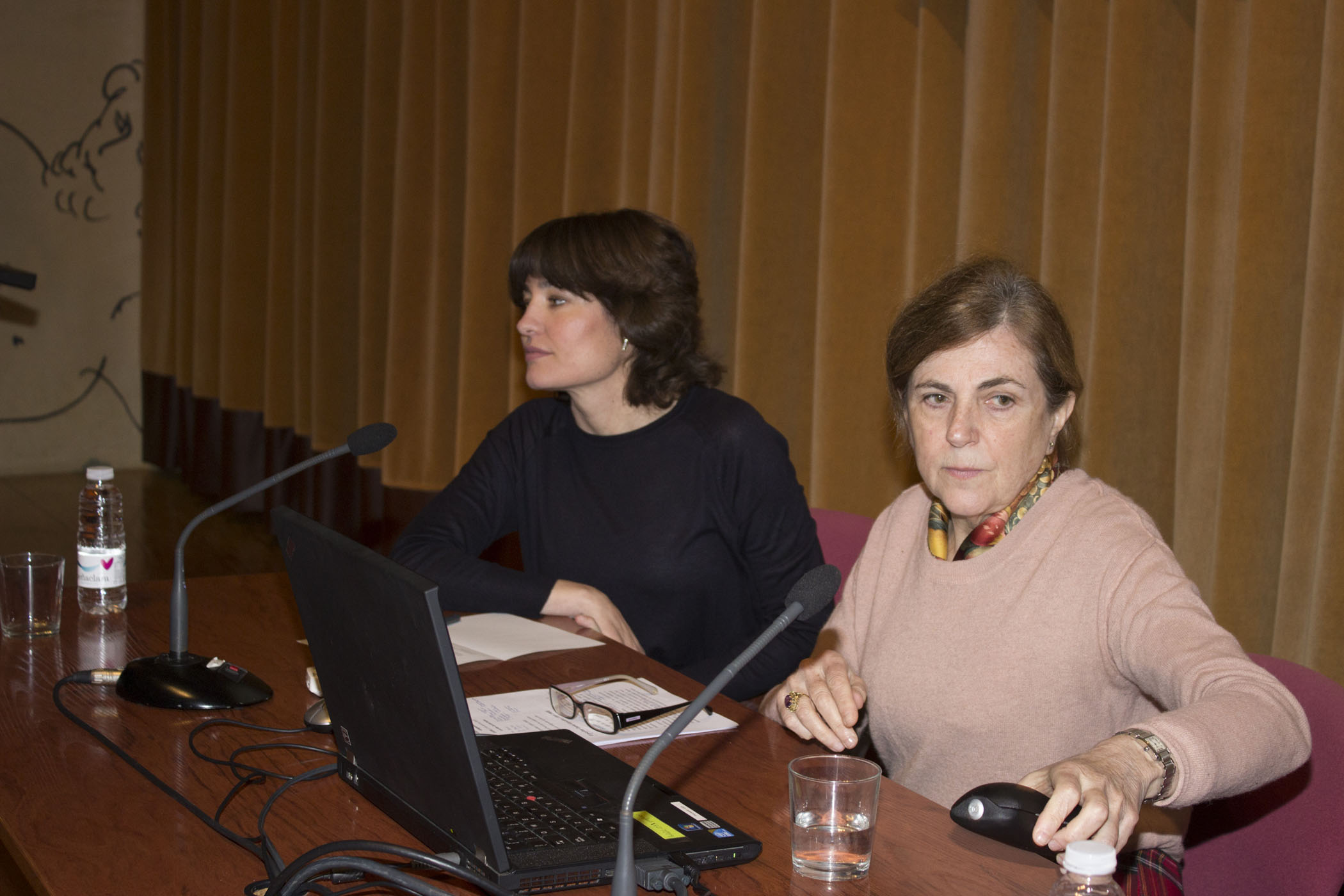 Lourdes Cerrillo.  Conferencia "Daniel González y el Club R-26"