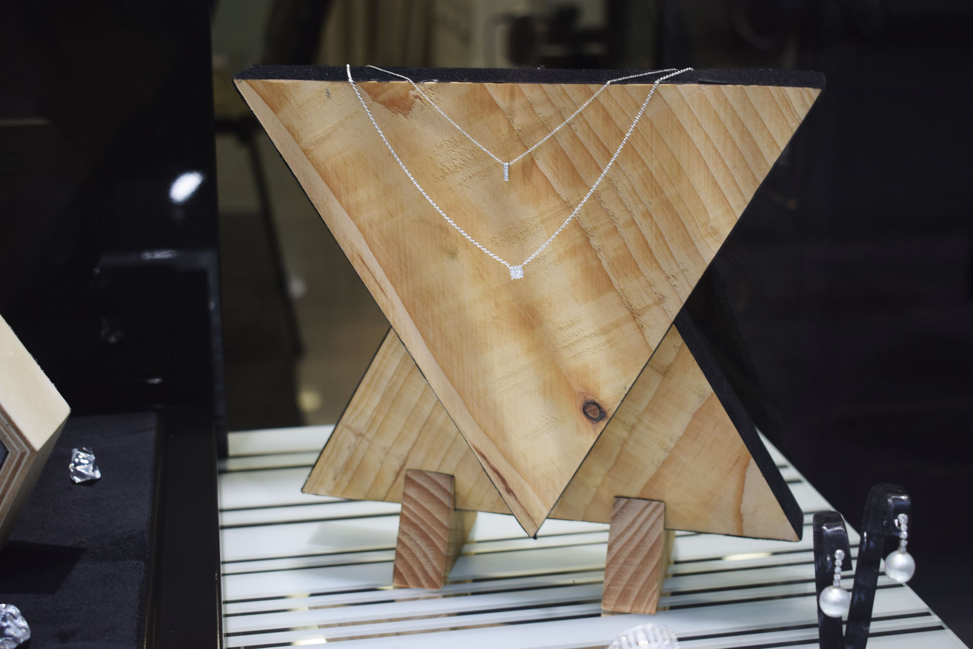 Displays de Joyería en Diseño de Producto