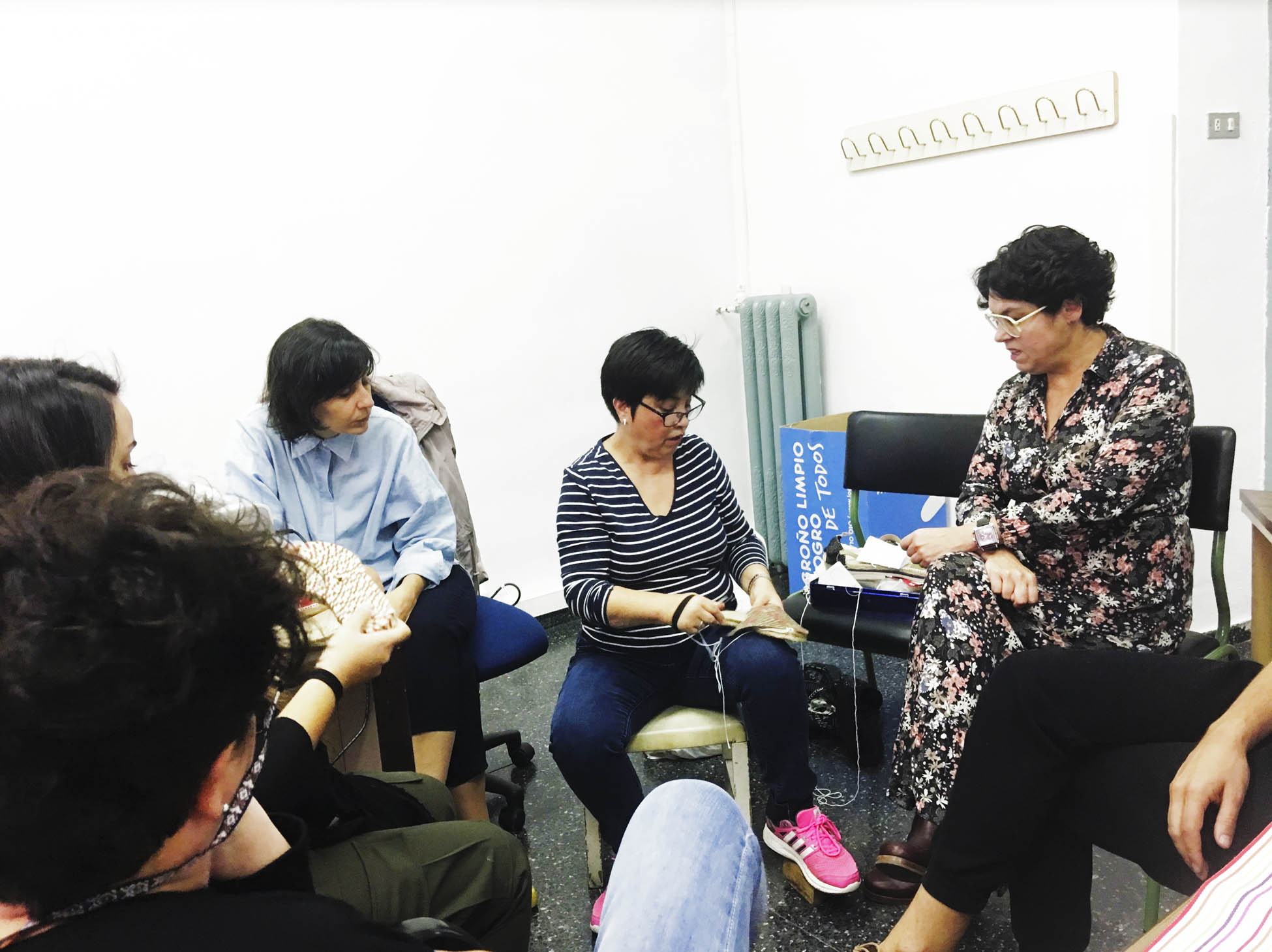 Cosido tradicional de alpargata en el Máster de Calzado