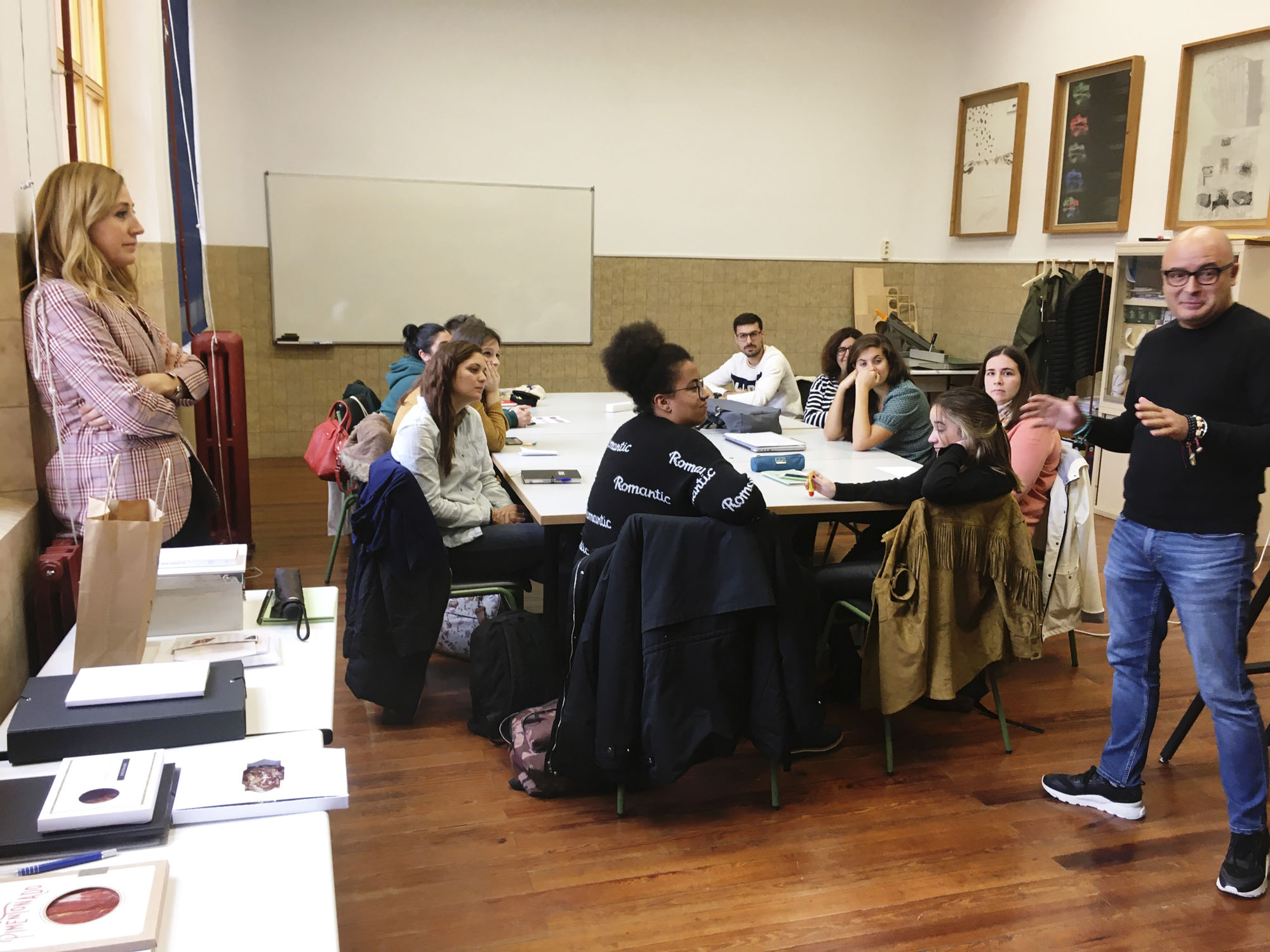 Elena Martínez y Paco Valverde en el Máster de Packaging