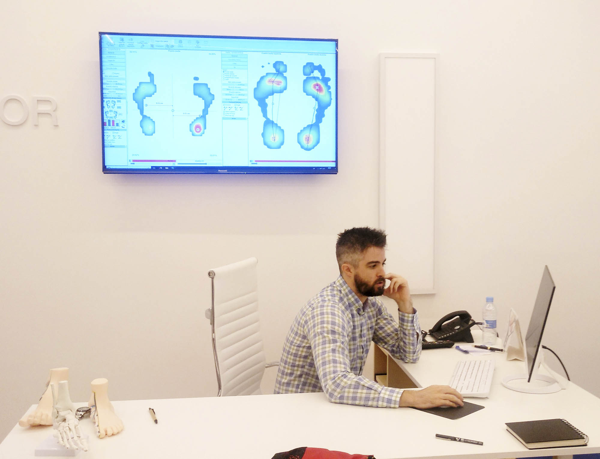 Visita del Máster de Calzado a la Clínica Podoactiva