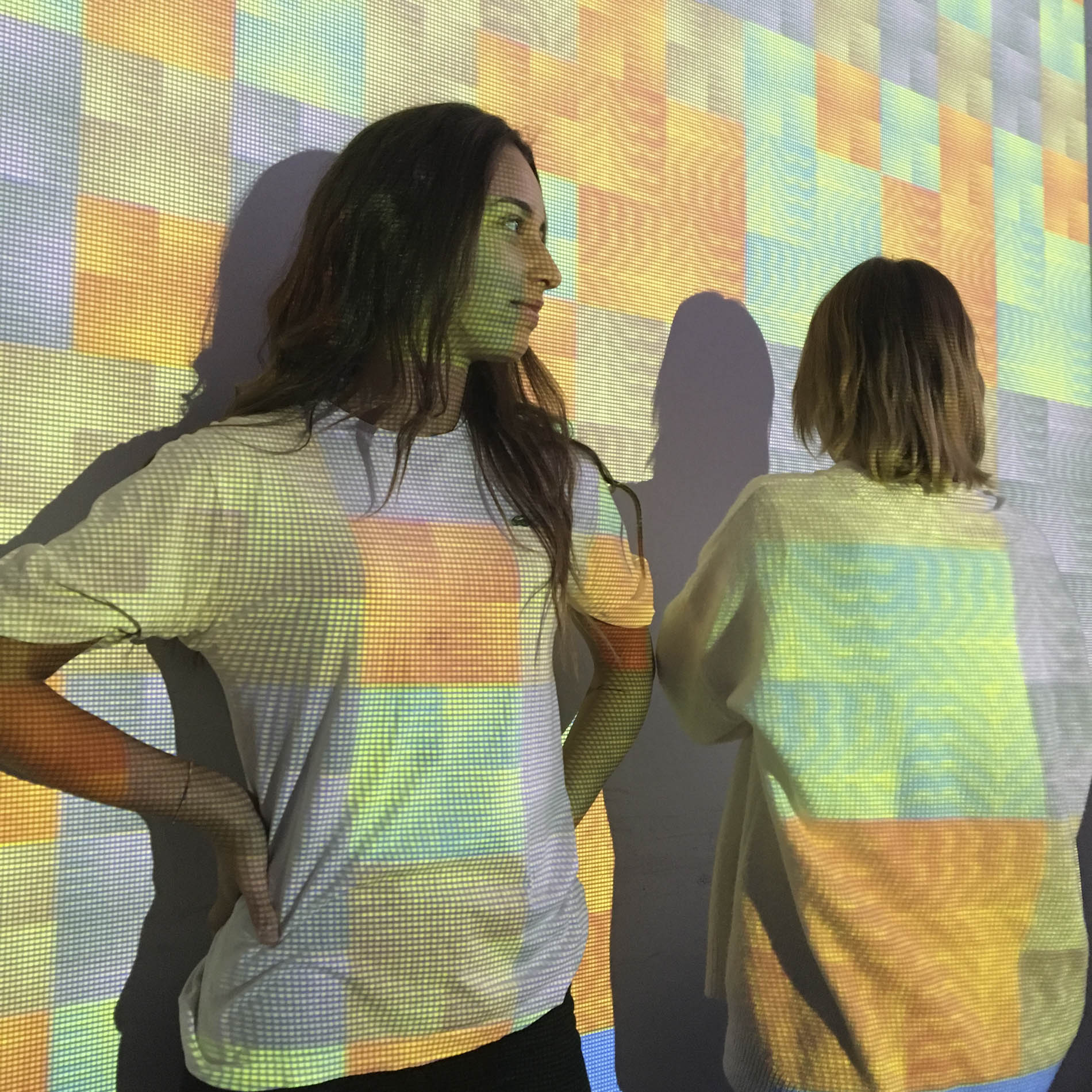 Taller “Color y textiles” de la profesora Laura Reynés