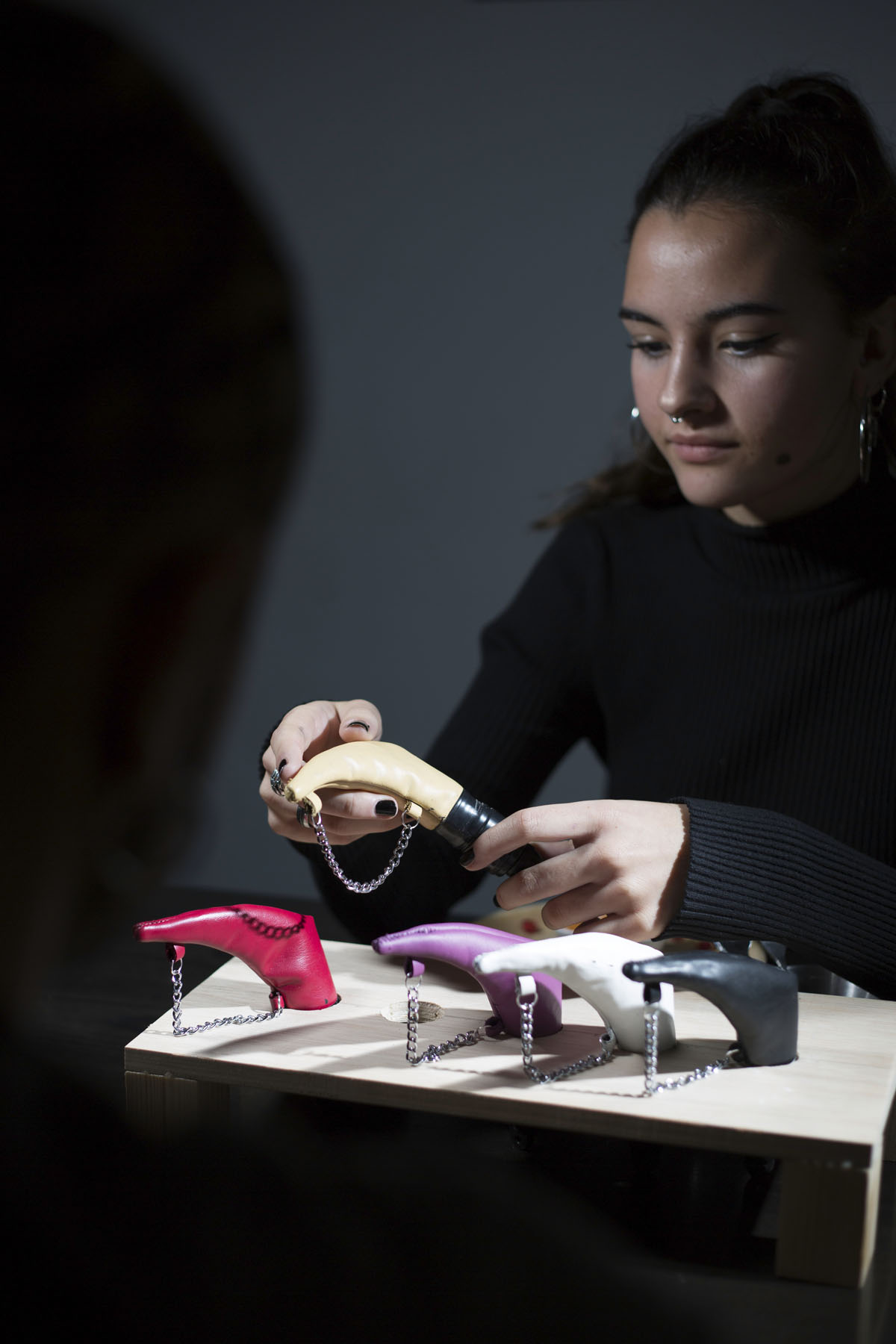Exposición “De la bota al Diseño” en la Sala Pequeña de la Esdir
