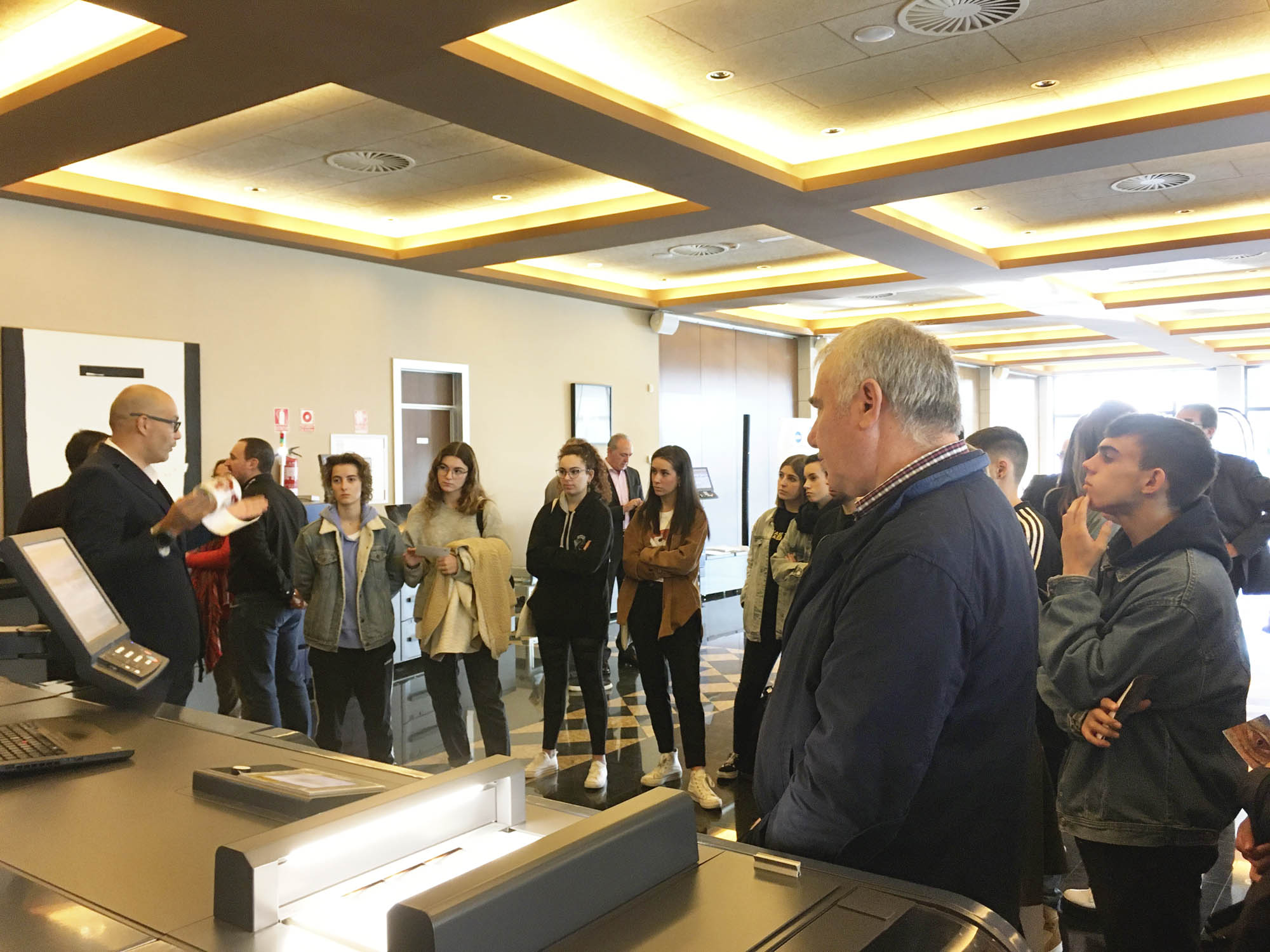 Visita de 2º de Gráfico al evento "Siente la impresión"