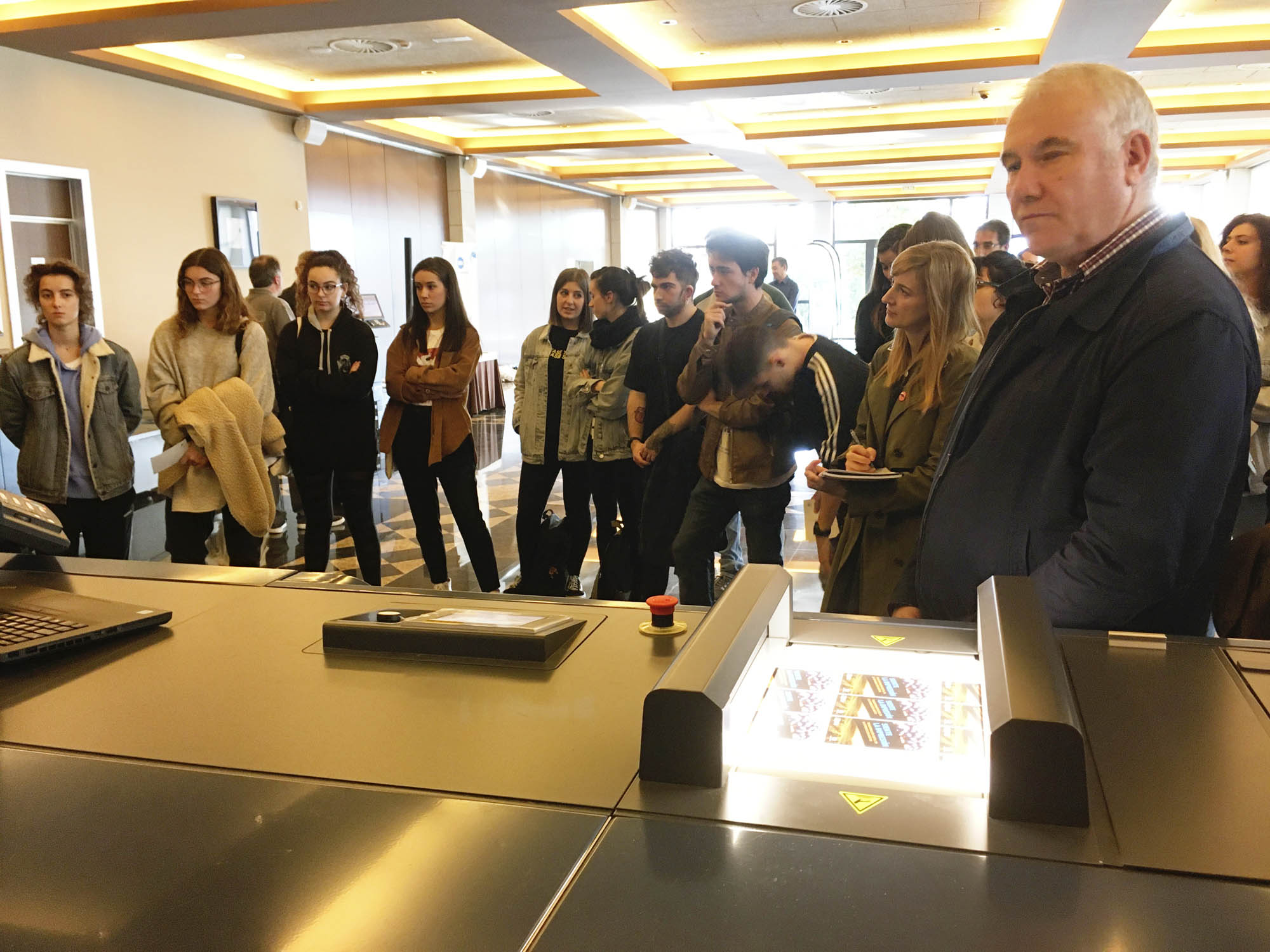 Visita de 2º de Gráfico al evento "Siente la impresión"