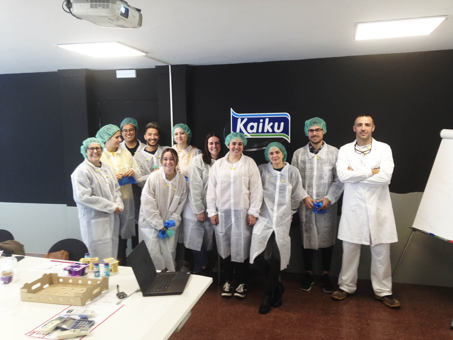 El Máster de Packaging visita la sede de Kaiku