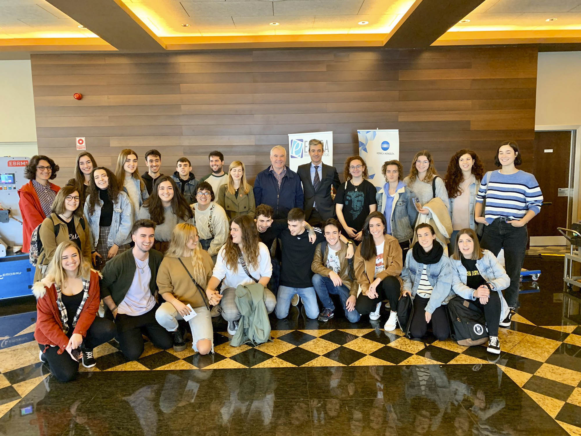 Visita de 2º de Gráfico al evento "Siente la impresión"